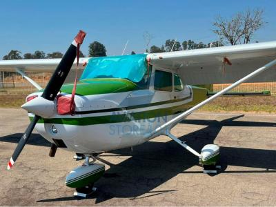 Foto 2 de Avião Cessna 172M Skyhawk- Ano 1974 – 5.232 H.T.