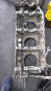 Peças de um motor IO 550b