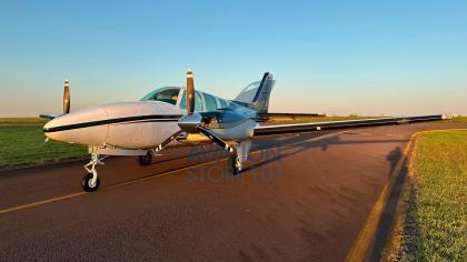 Avião Beechcraft Baron 58 – Ano 1983 – 1.250 H.T.