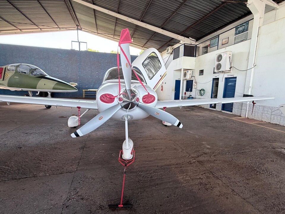 Cirrus SR22
